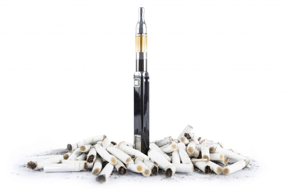 ecigarette and cigarettes